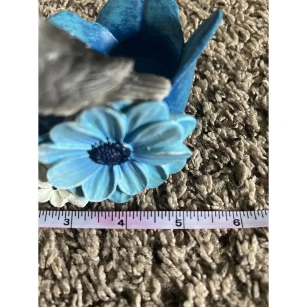 Blue‎ and Gray Bird Floral figurine approximately 5